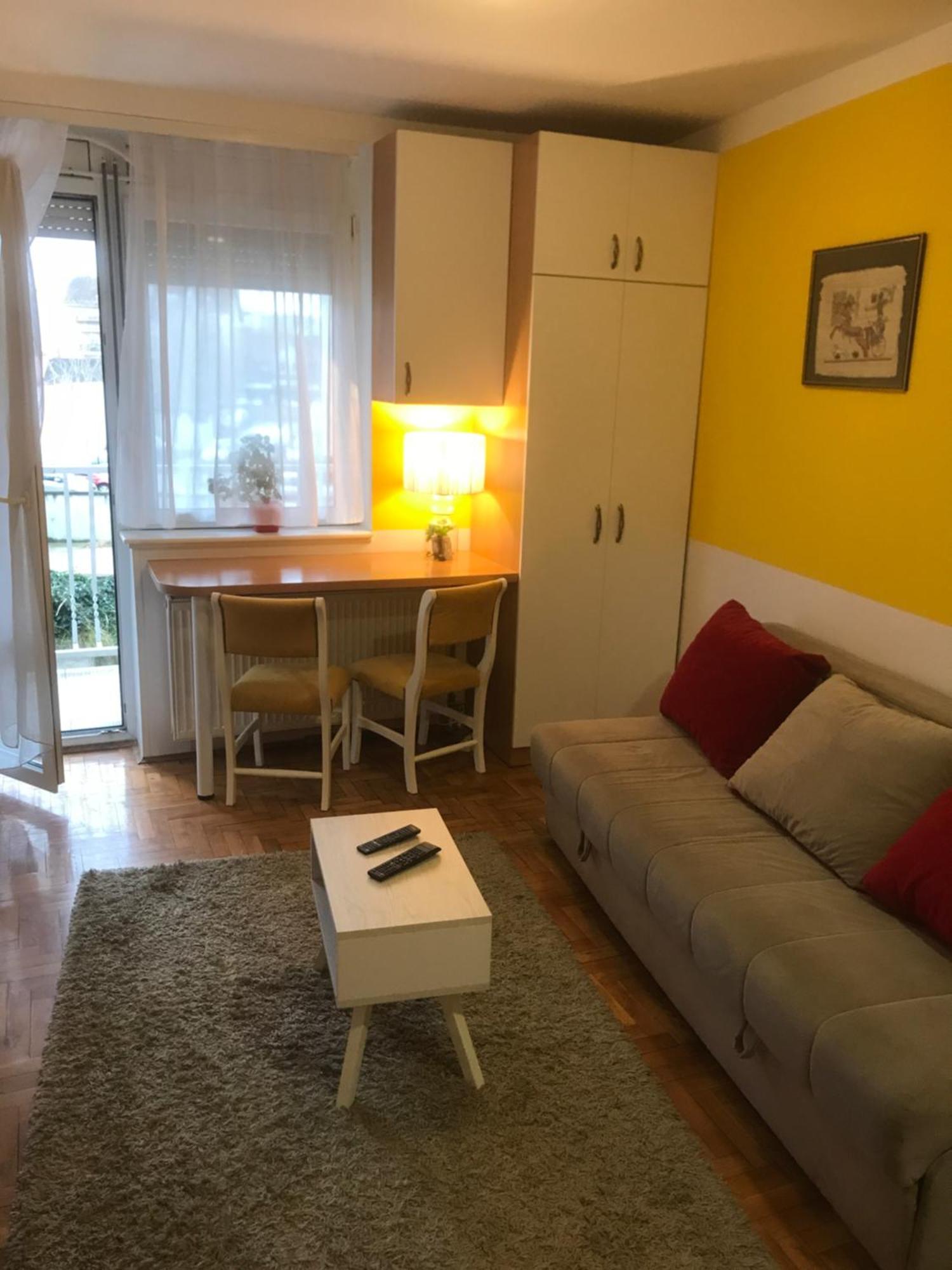 נובי סאד Tina Sajam Studio מראה חיצוני תמונה
